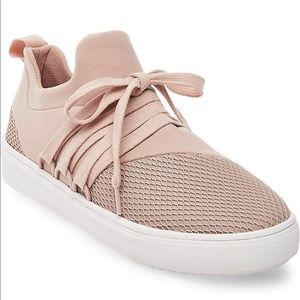 STEVE MADDEN LANCER 450 WOMEN'S SNEAKER
–  Blush